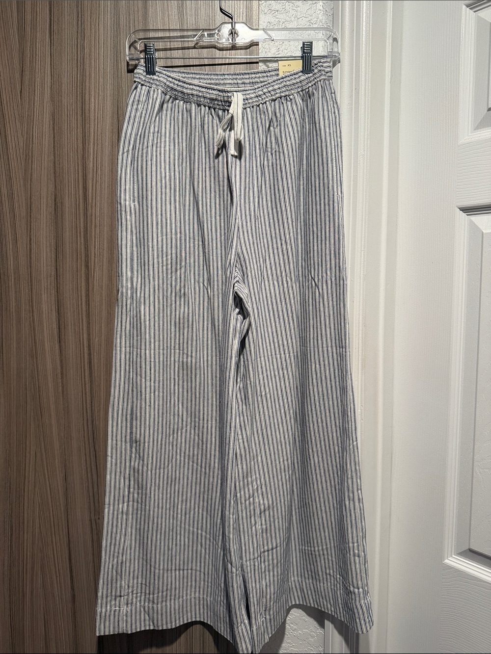 Max Studio Blue and White Striped Wide-Leg Drawstring Pants